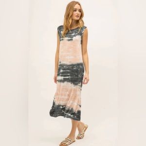 NWT TIE DYE MAXI DRESS WITH SIDE SLITS